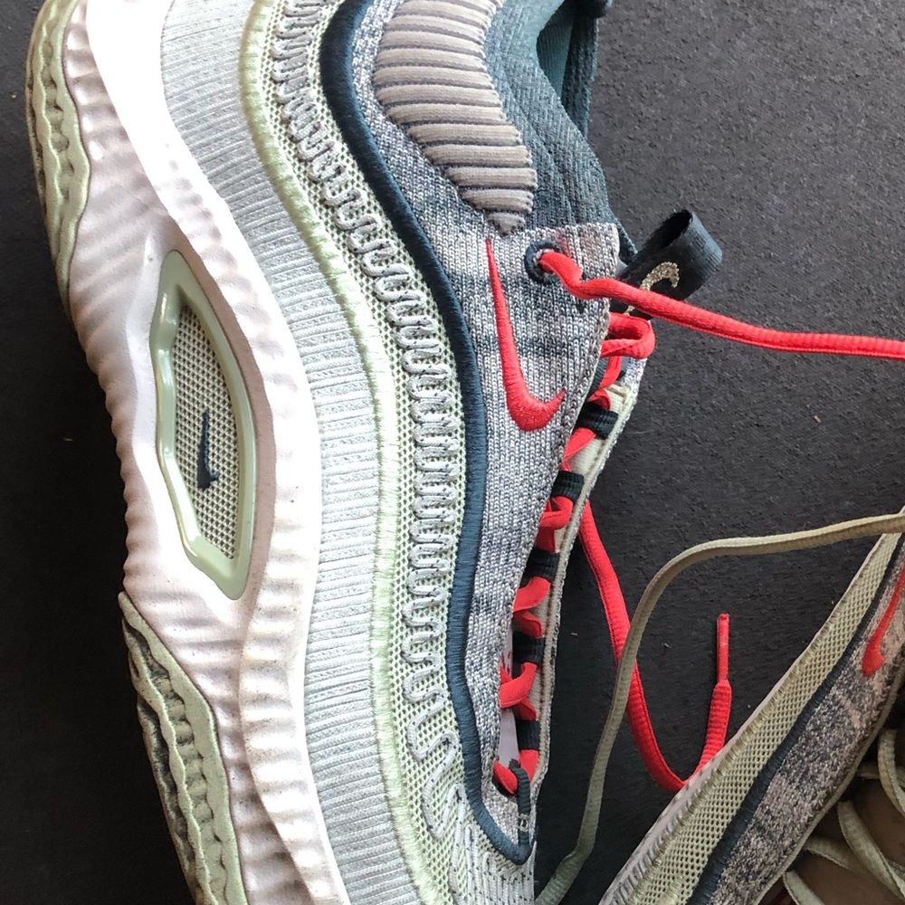 Nike Cosmic Unity 3 Christmas